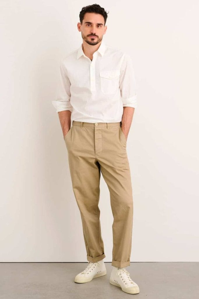 OOTD Kombinasi Warna Khaki Dan Putih